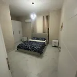 Roy Iii Apartman