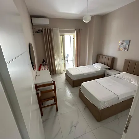 Roy Iii ,new Location Apartament